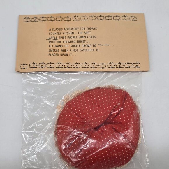 Fragrant Trivet Apple Spice Scented Handmade Fabric & Lace Orange - Picture 3 of 3